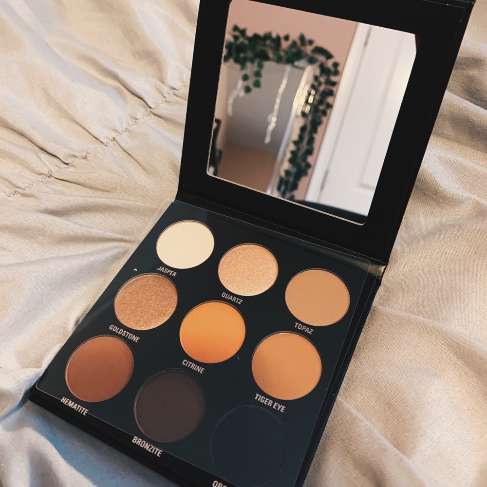 ☆ new in box kylie bronze palette ☆